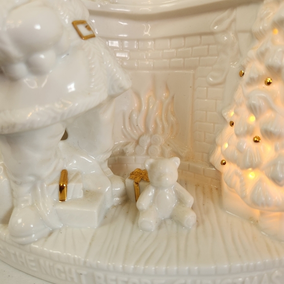 Santa Claus Christmas Eve Fireplace Light Up Lamp Vintage White Gold Decoration - Picture 3 of 12